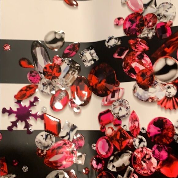 🎉1 hr sale 🎉Sephora box Limited Edition 💕 - Picture 3 of 5